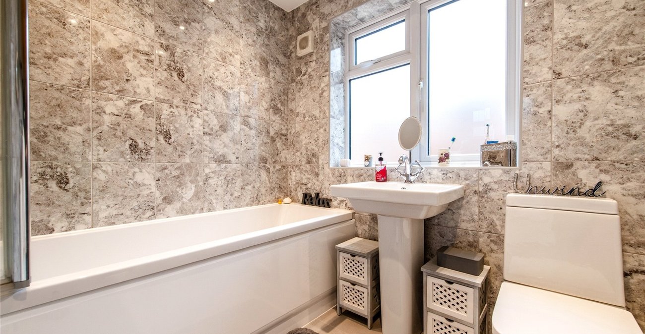 2 bedroom house for sale in Maidstone | Robinson Michael & Jackson