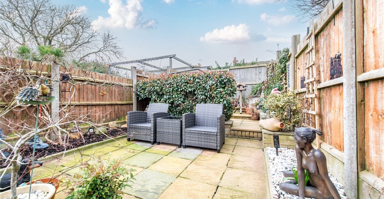 2 bedroom house for sale in Maidstone | Robinson Michael & Jackson
