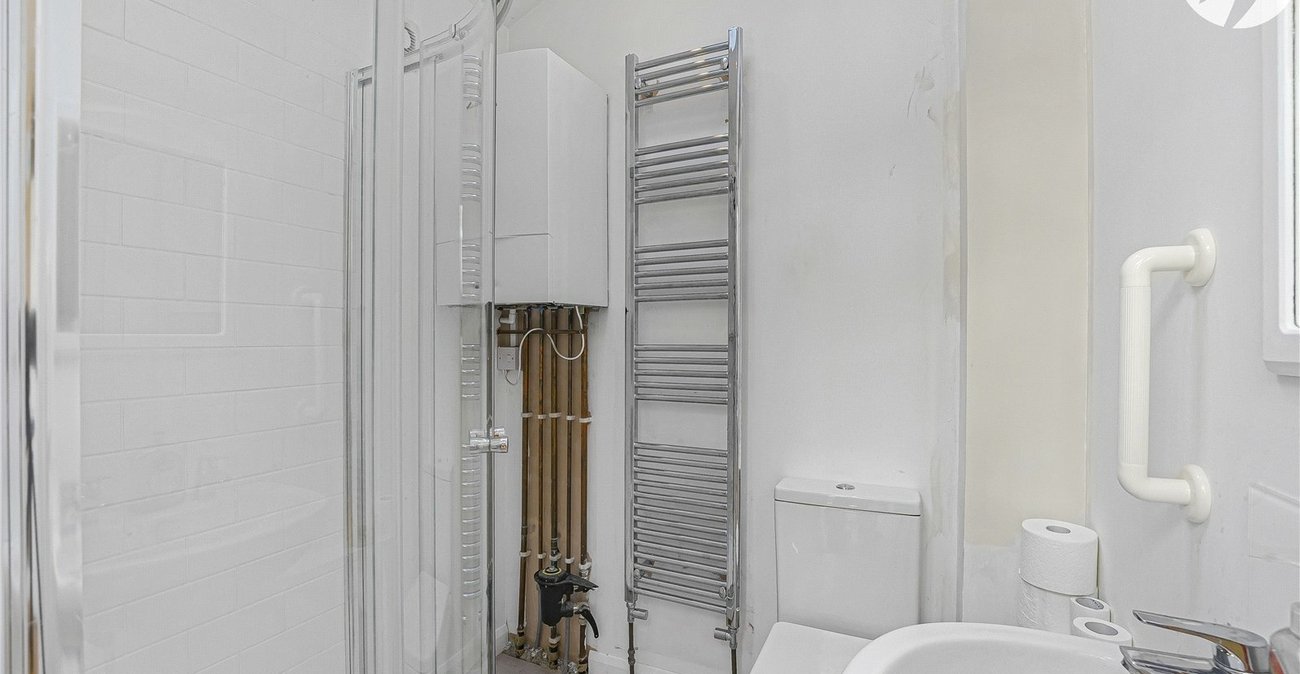 4 bedroom house for sale in Crayford | Robinson Jackson