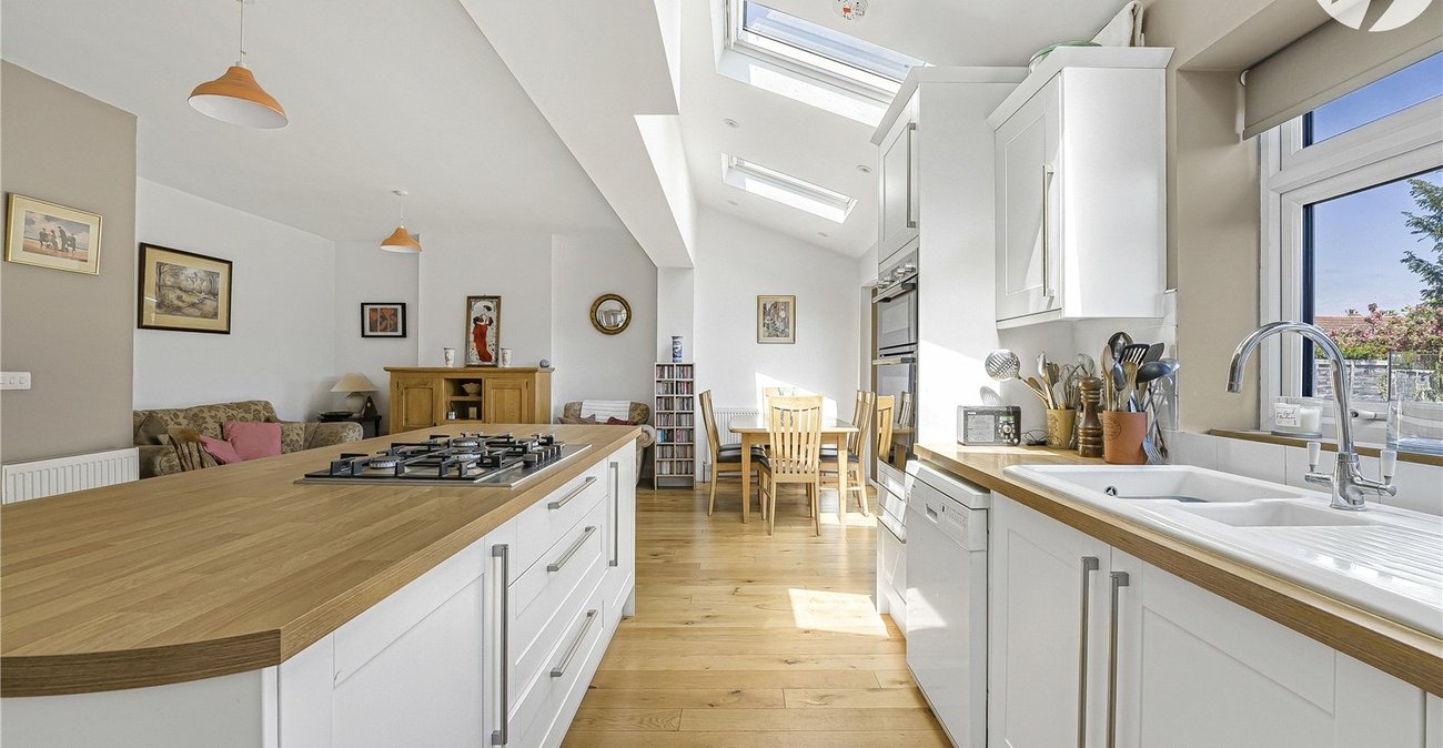 4 bedroom house for sale in Crayford | Robinson Jackson