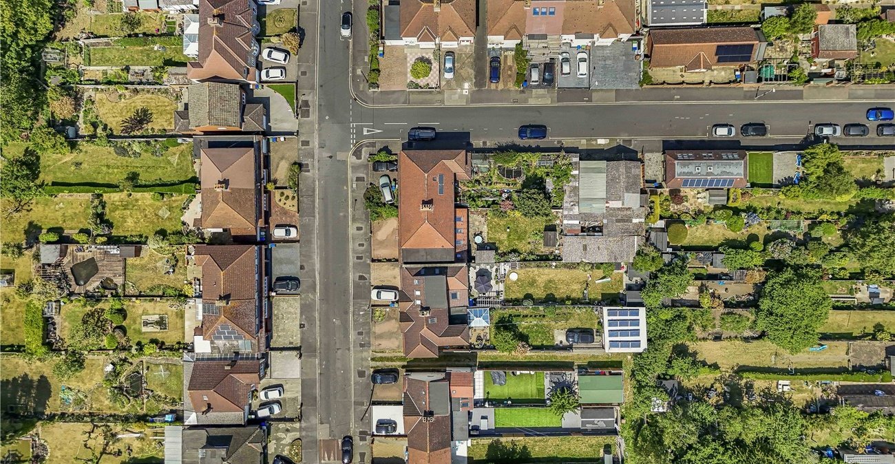 4 bedroom house for sale in Crayford | Robinson Jackson