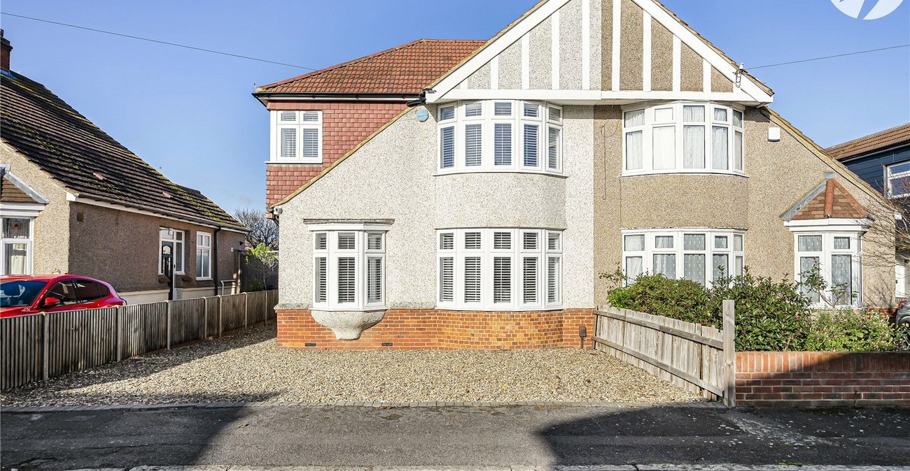 4 bedroom house for sale in West Dartford | Robinson Jackson