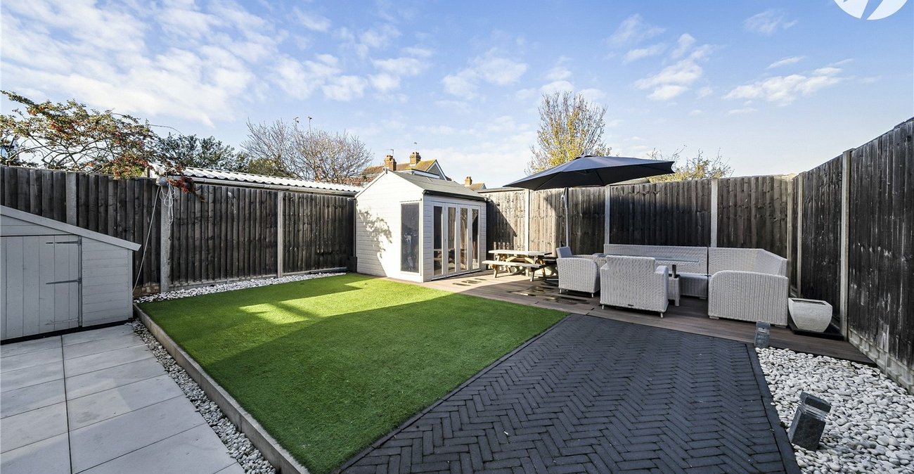 4 bedroom house for sale in West Dartford | Robinson Jackson