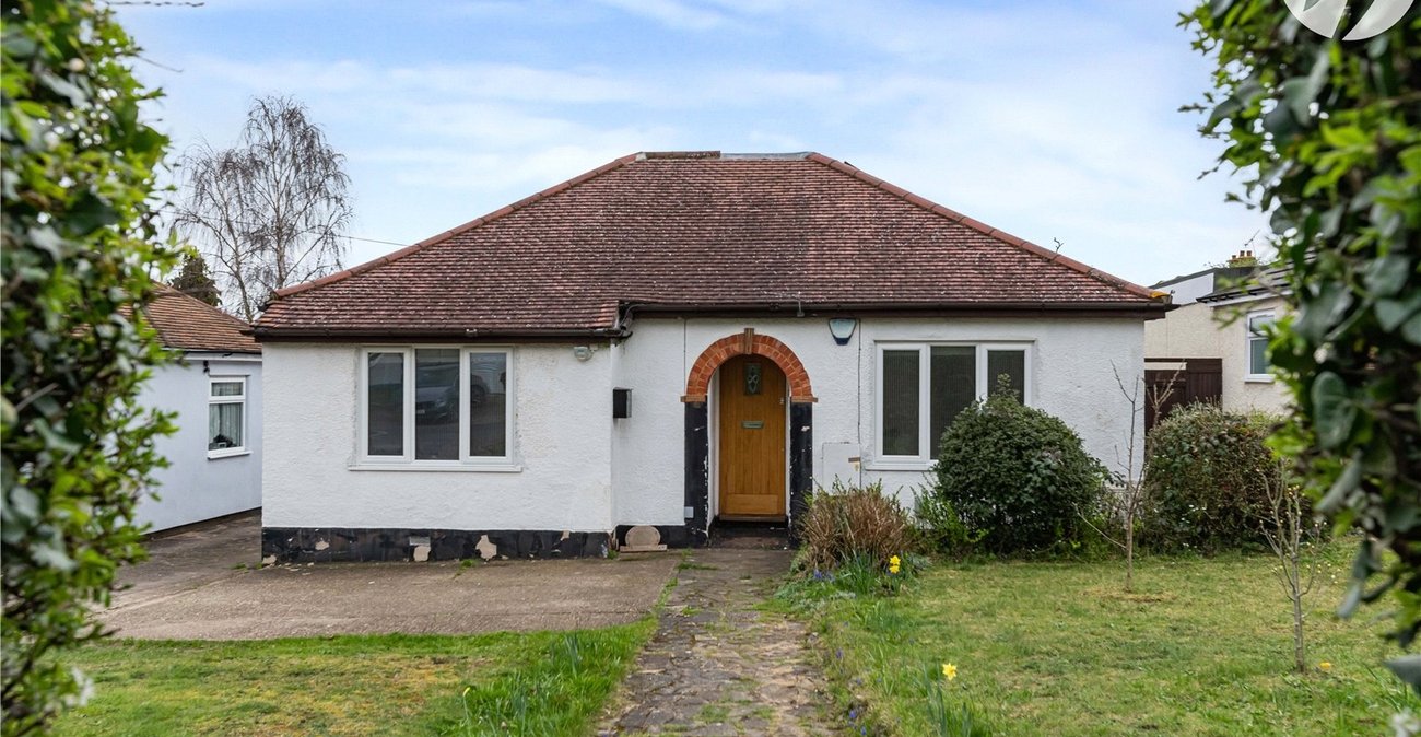 3 bedroom bungalow for sale in Swanley | Robinson Jackson
