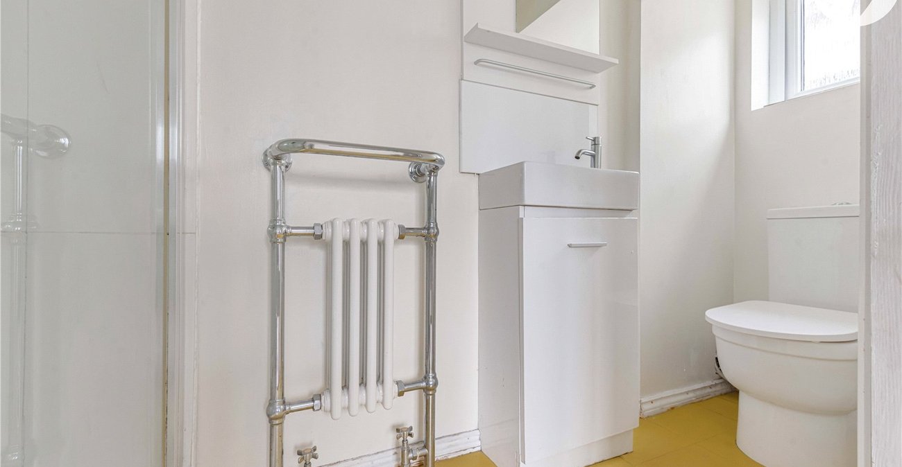 3 bedroom bungalow for sale in Swanley | Robinson Jackson