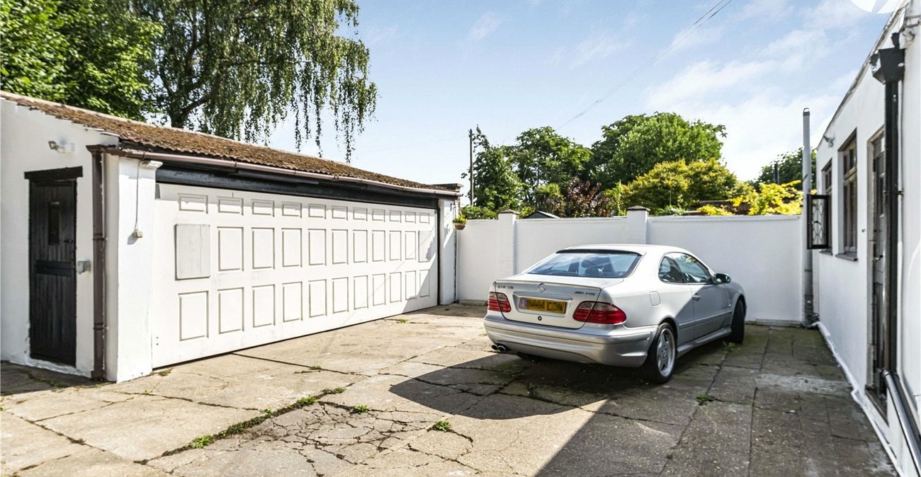 2 bedroom bungalow for sale in Swanley | Robinson Jackson