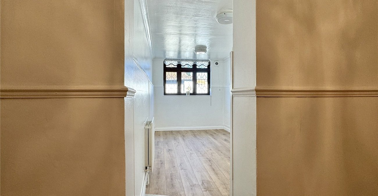 2 bedroom bungalow for sale in Swanley | Robinson Jackson