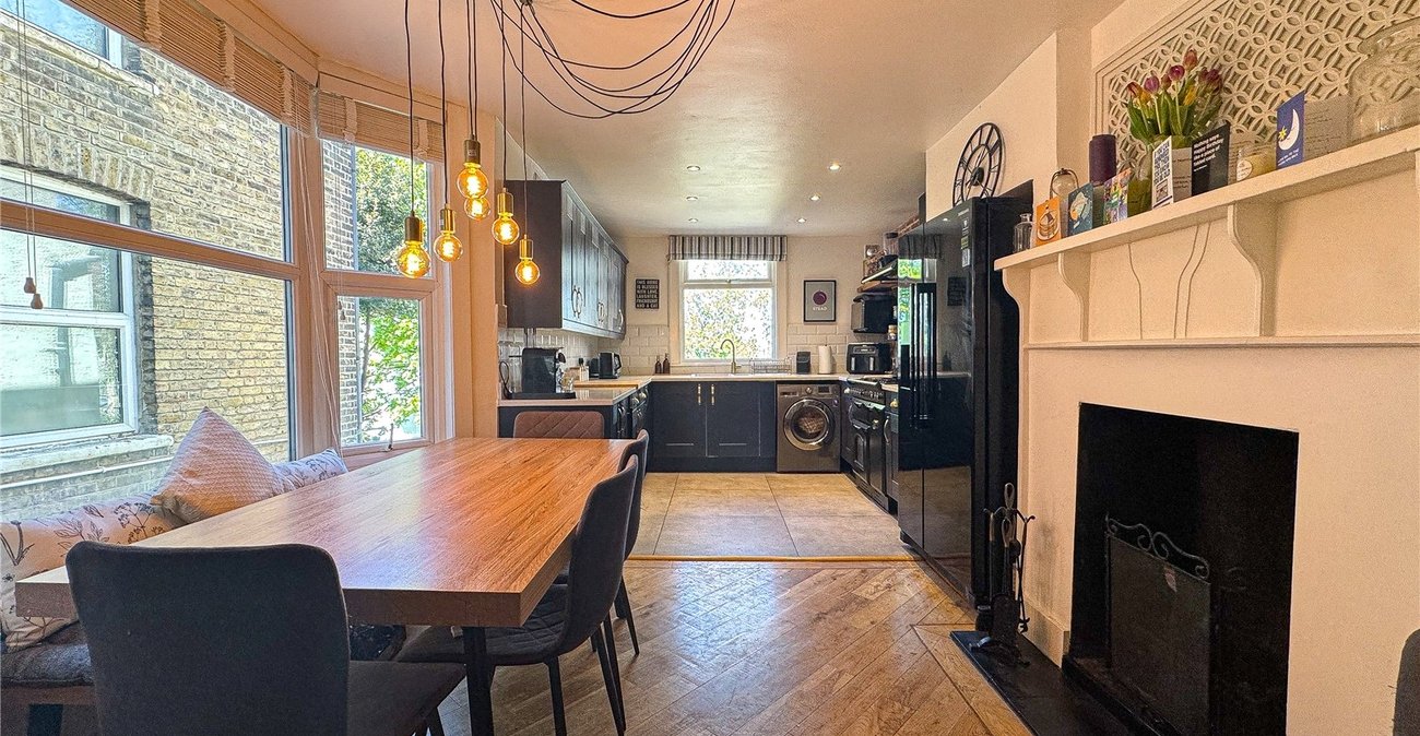 4 bedroom house for sale in Plumstead Common | Robinson Jackson