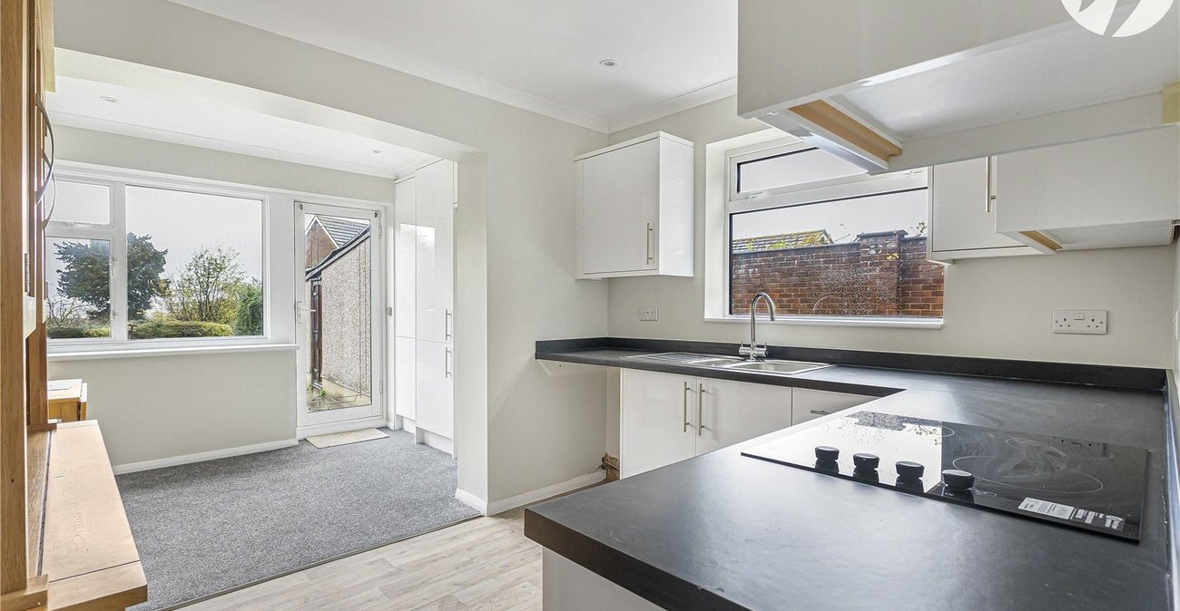 3 bedroom bungalow for sale in Greenhithe | Robinson Jackson