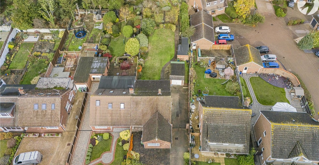 3 bedroom bungalow for sale in Greenhithe | Robinson Jackson