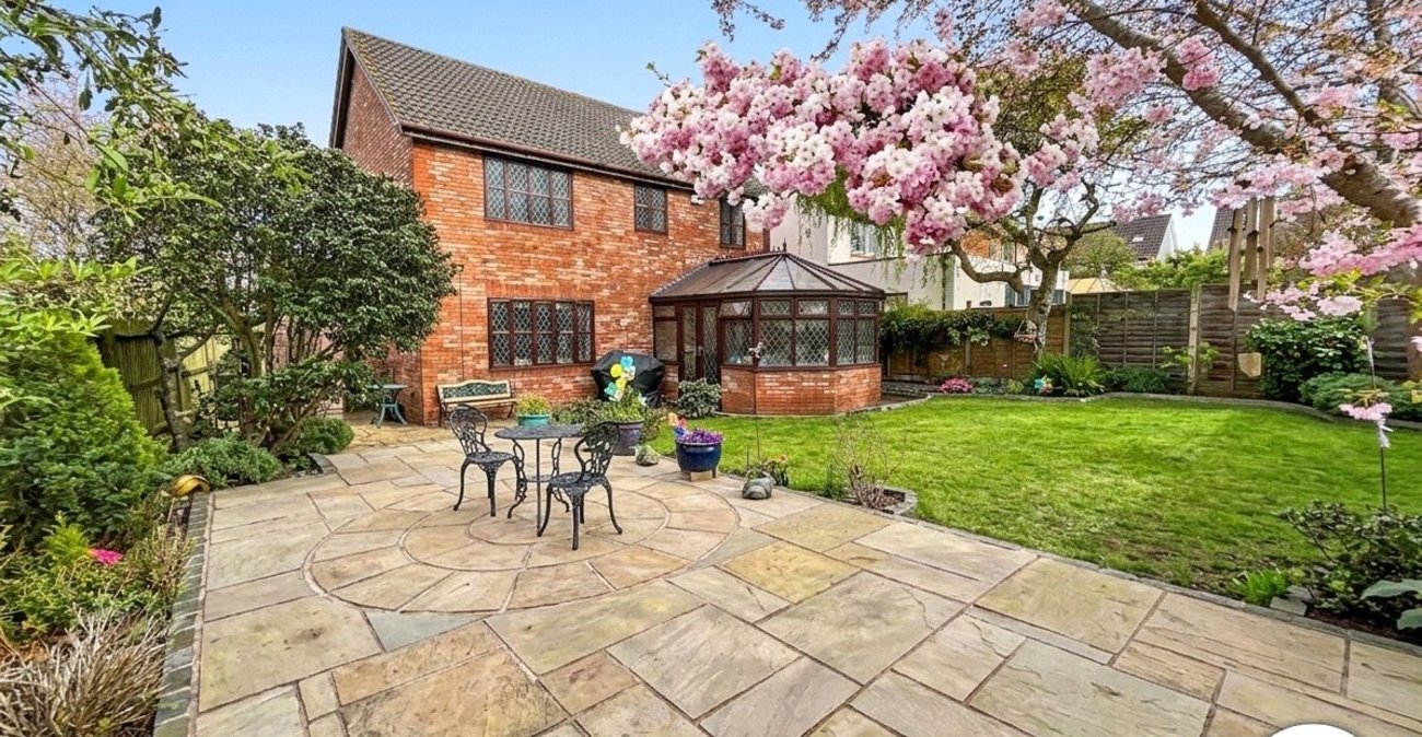 4 bedroom house for sale in Sidcup | Robinson Jackson