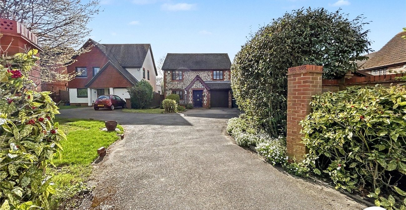 4 bedroom house for sale in Sidcup | Robinson Jackson