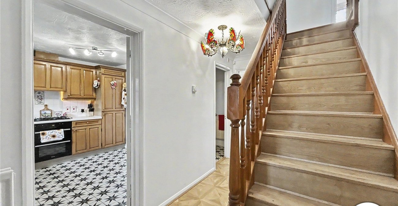 4 bedroom house for sale in Sidcup | Robinson Jackson