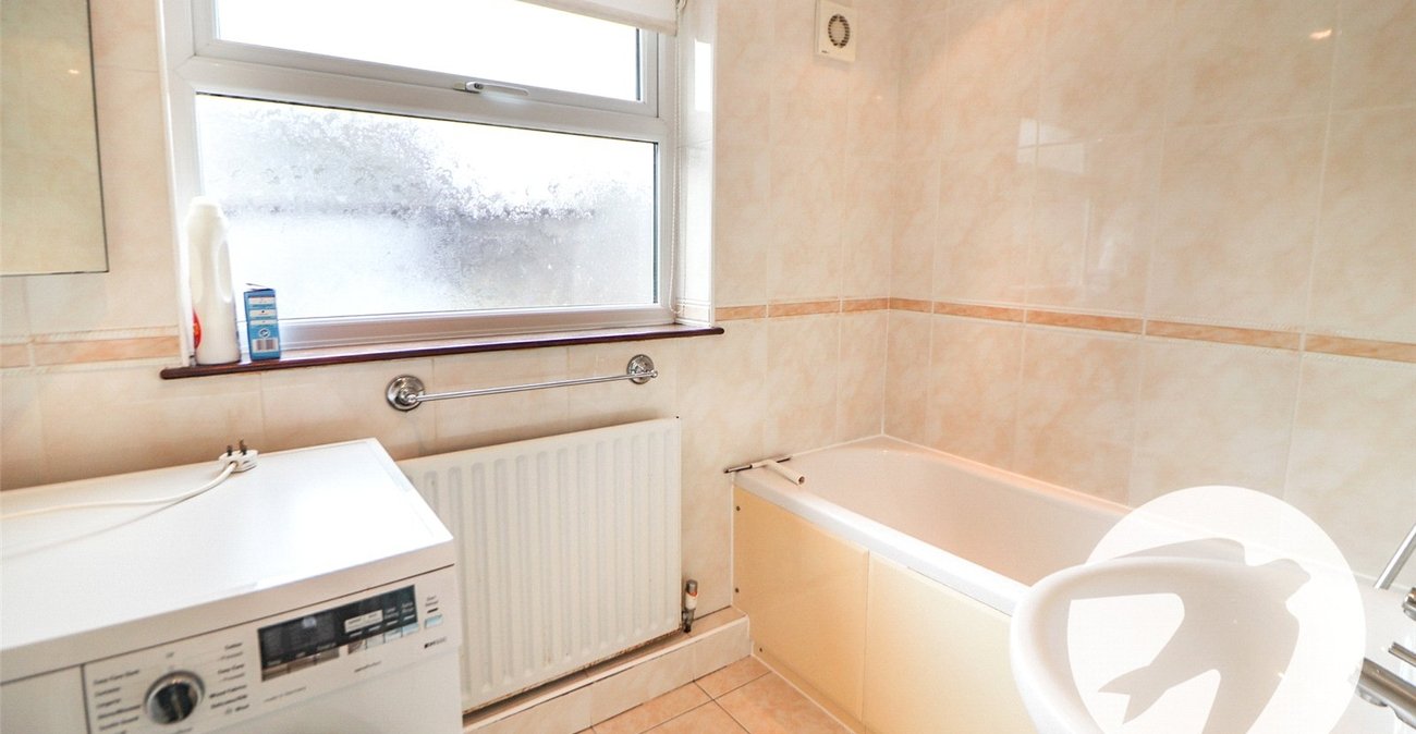 3 bedroom house for sale in Erith | Robinson Jackson
