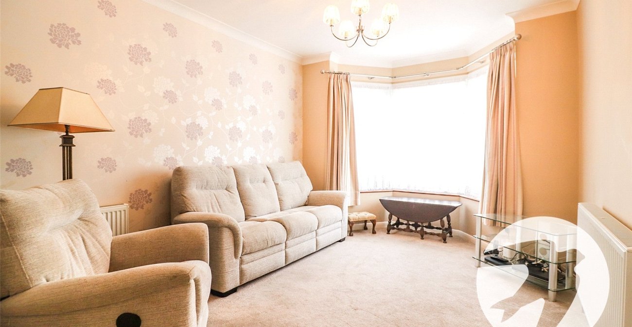 3 bedroom house for sale in Erith | Robinson Jackson