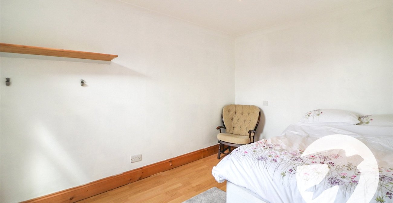 3 bedroom house for sale in Erith | Robinson Jackson