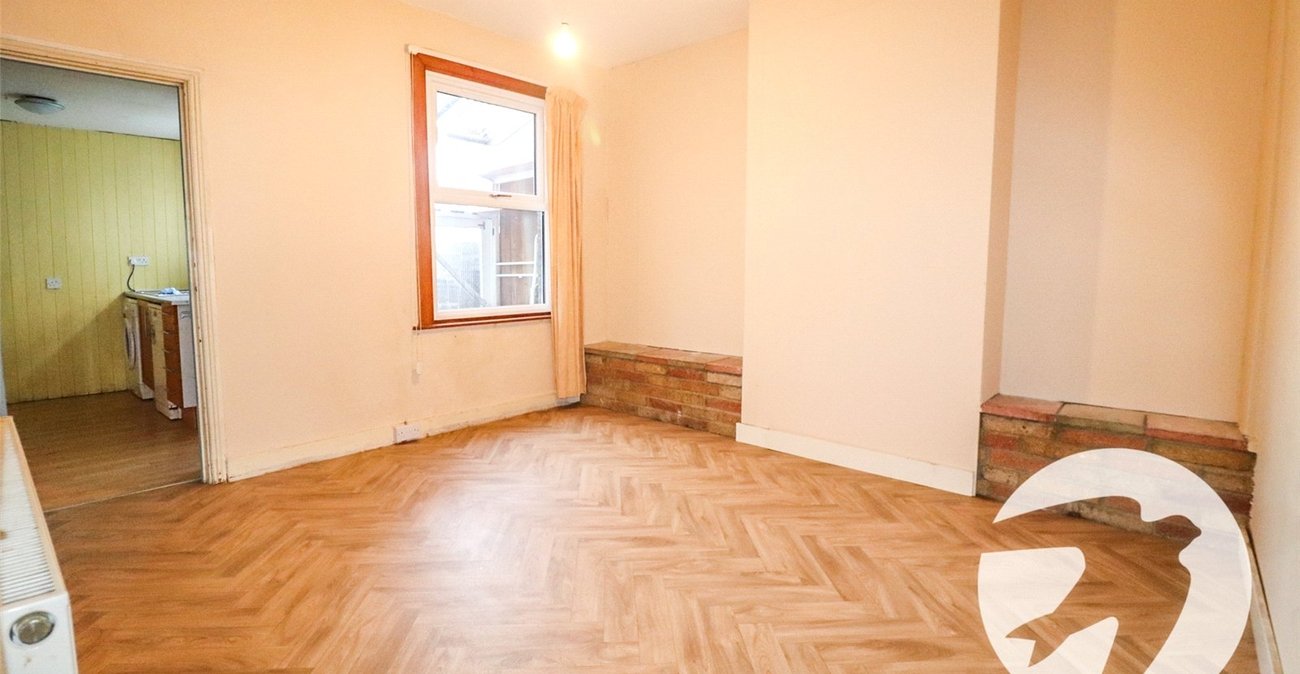 3 bedroom house for sale in Northumberland Heath | Robinson Jackson