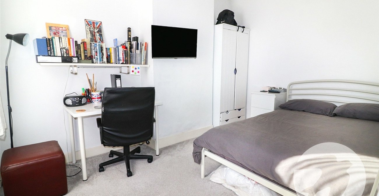 3 bedroom house for sale in Northumberland Heath | Robinson Jackson