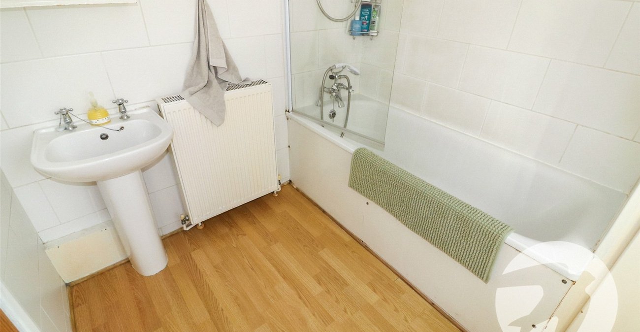 3 bedroom house for sale in Northumberland Heath | Robinson Jackson