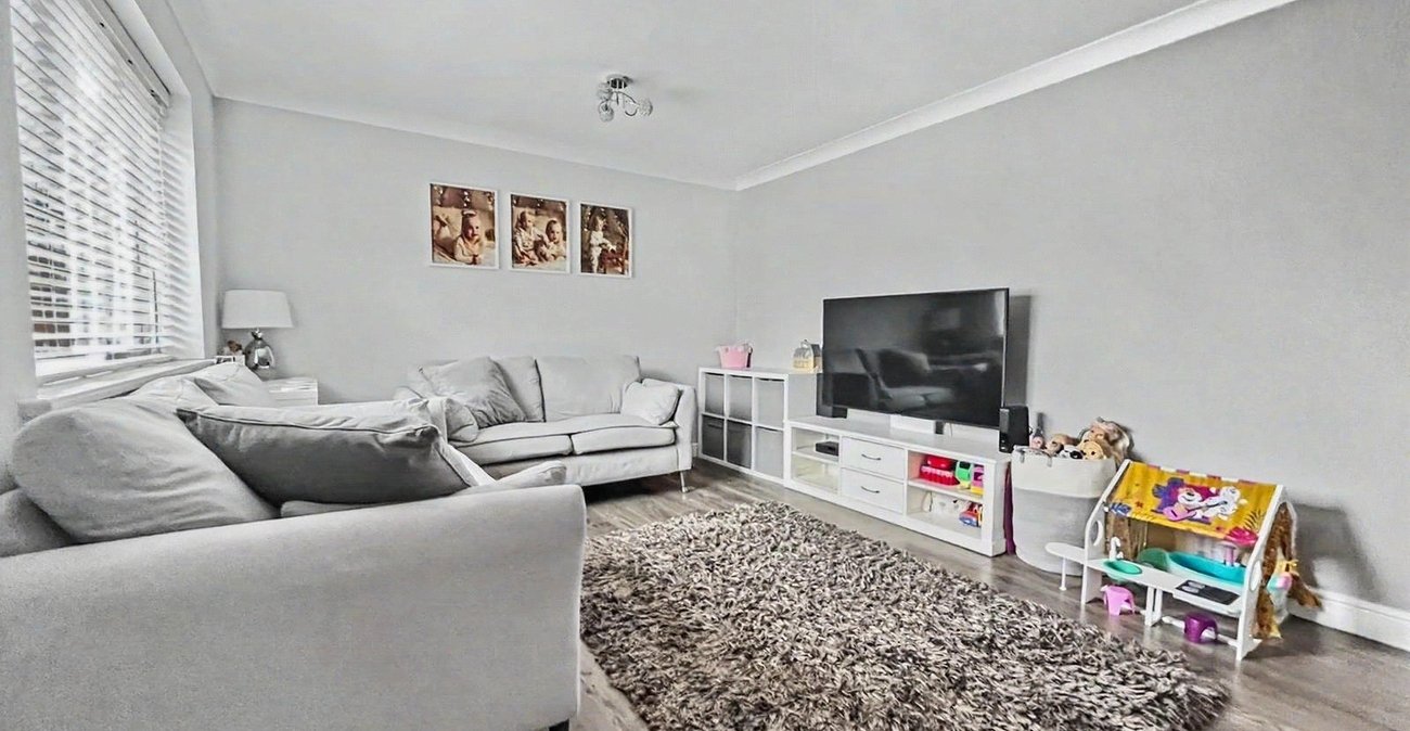 3 bedroom house for sale in Princes Park | Robinson Michael & Jackson