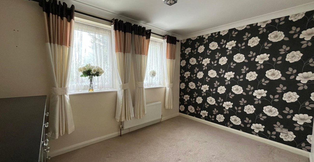 2 bedroom house for sale in Princes Park | Robinson Michael & Jackson