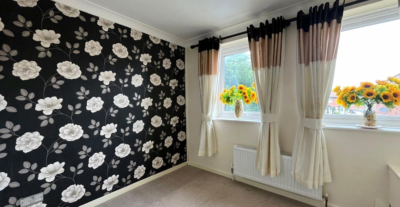 2 bedroom house for sale in Princes Park | Robinson Michael & Jackson