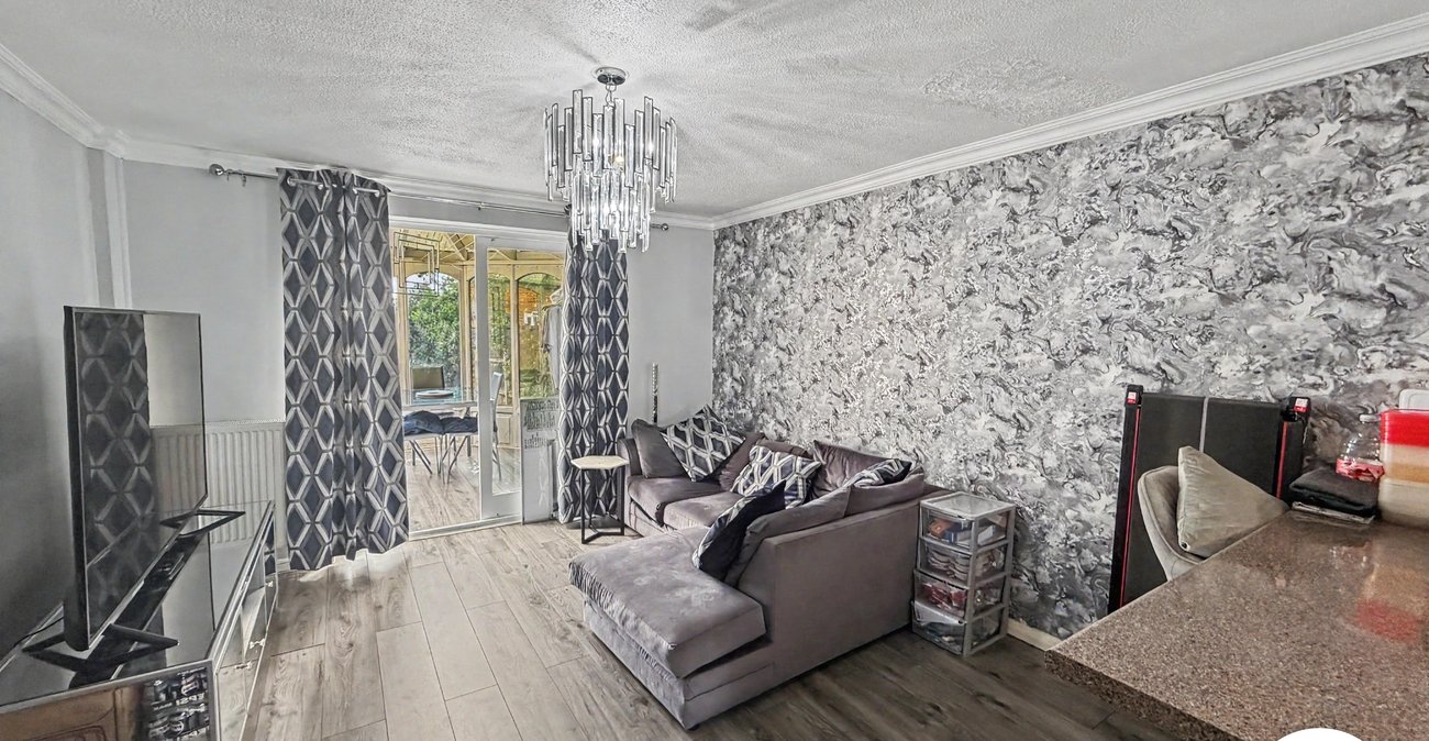 2 bedroom house for sale in Princes Park | Robinson Michael & Jackson