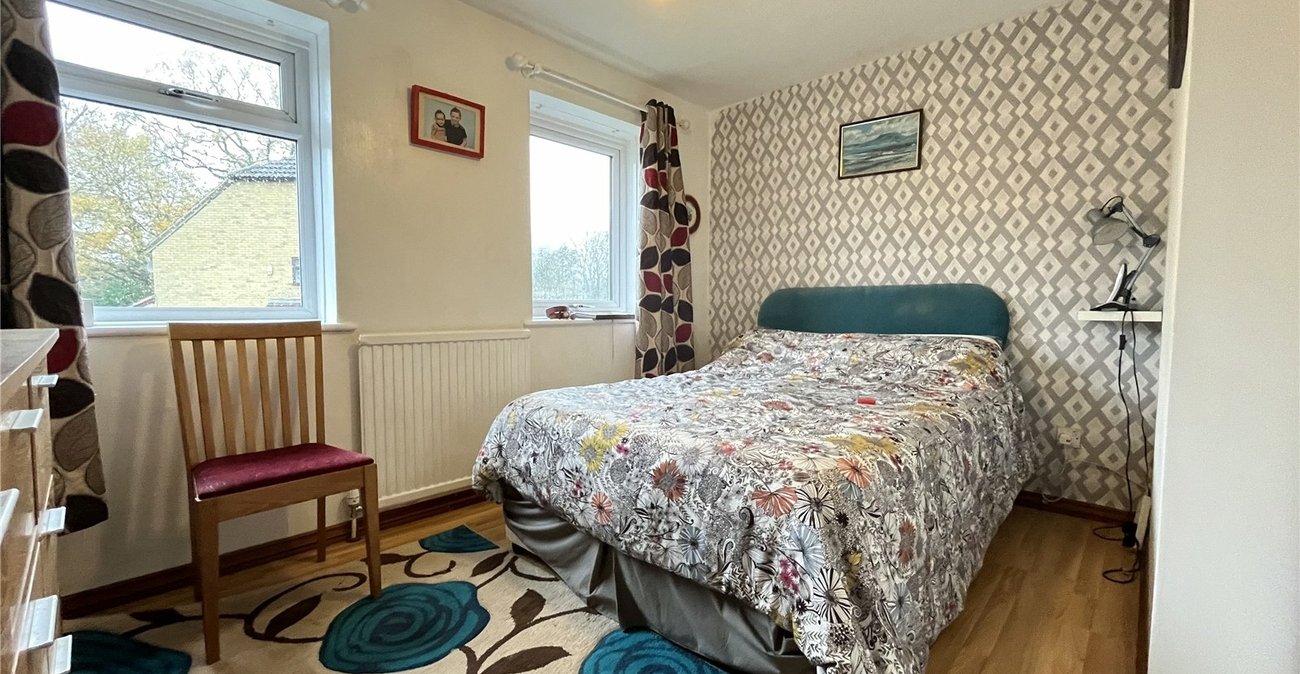 2 bedroom house for sale in Walderslade Woods | Robinson Michael & Jackson