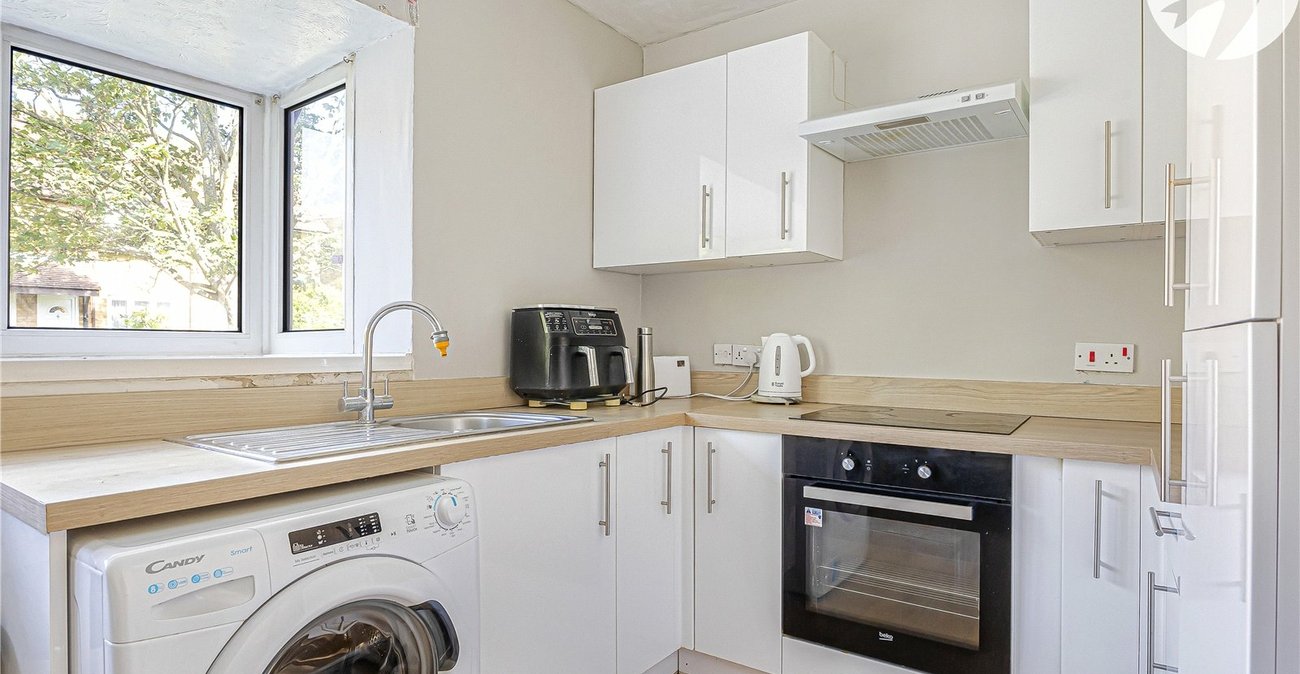 3 bedroom house for sale in Dartford | Robinson Jackson