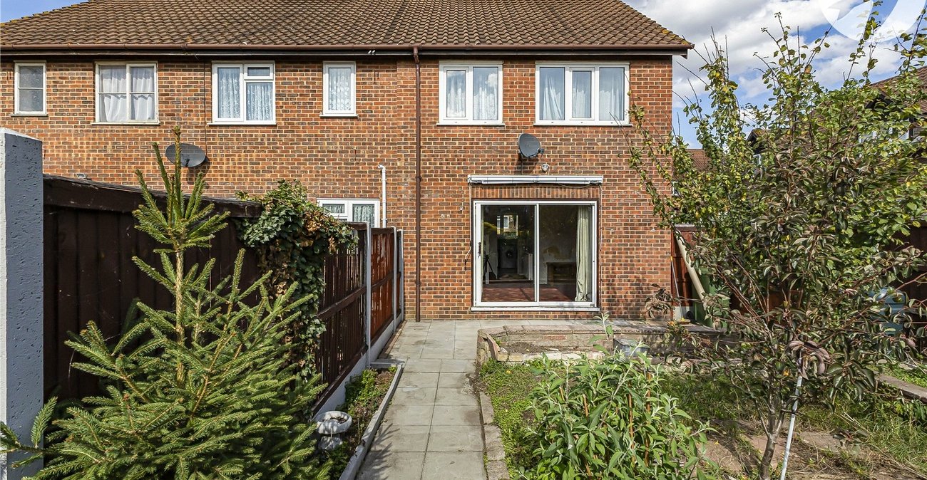3 bedroom house for sale in Dartford | Robinson Jackson
