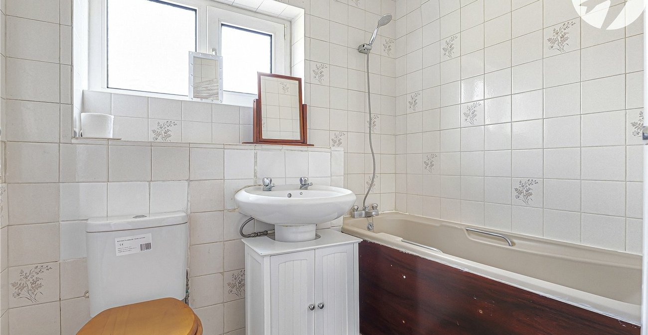 3 bedroom house for sale in Dartford | Robinson Jackson