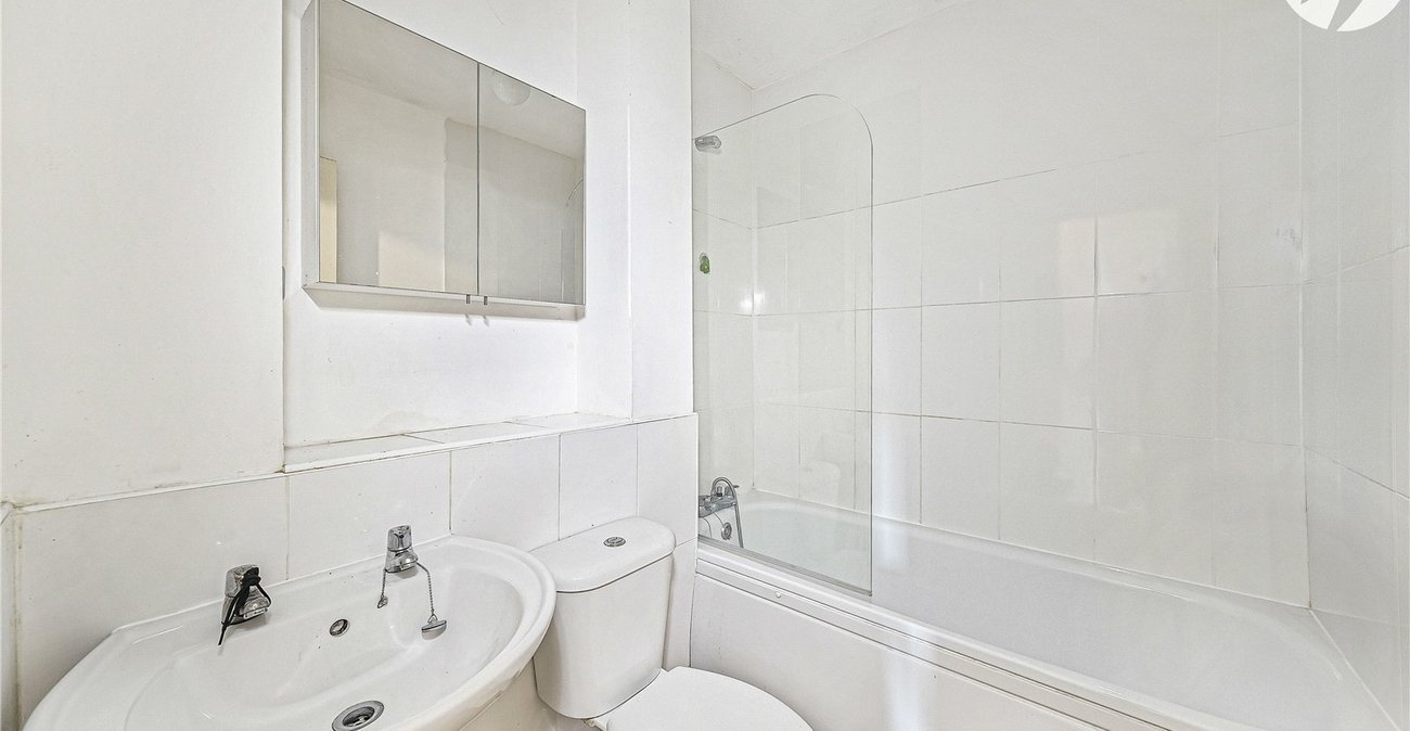 1 bedroom property for sale in Dartford | Robinson Jackson