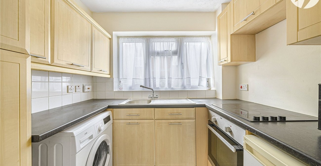 1 bedroom property for sale in Dartford | Robinson Jackson