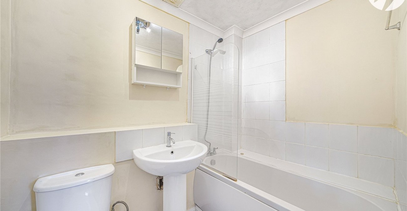 1 bedroom property for sale in Dartford | Robinson Jackson
