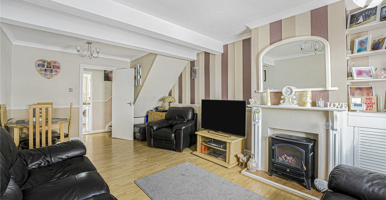 3 bedroom house for sale in Swanscombe | Robinson Jackson