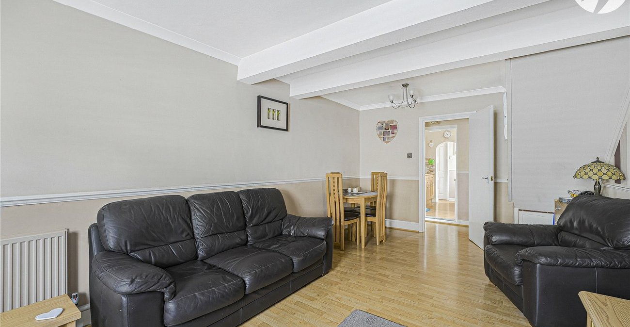 3 bedroom house for sale in Swanscombe | Robinson Jackson