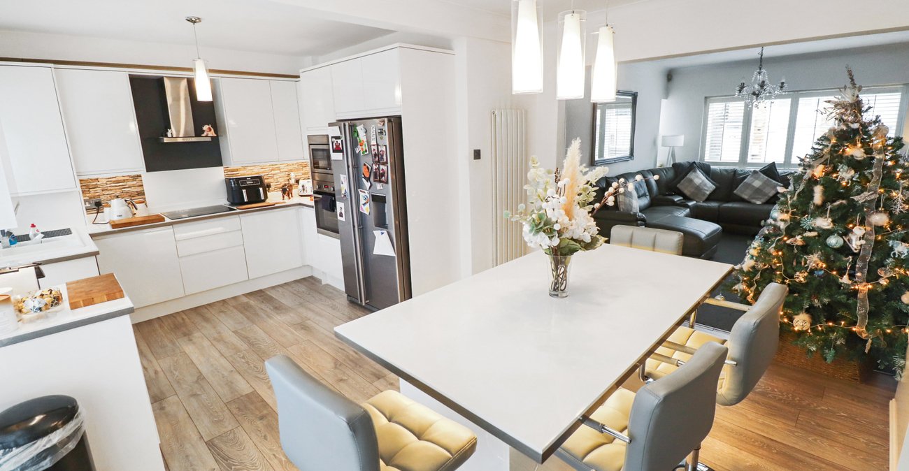 3 bedroom house for sale in Belvedere | Robinson Jackson