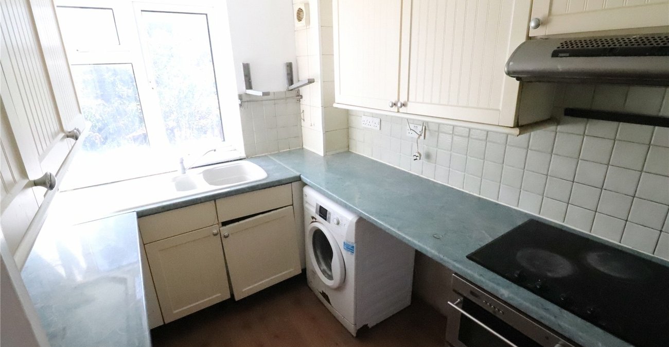 2 bedroom property for sale in Belvedere | Robinson Jackson