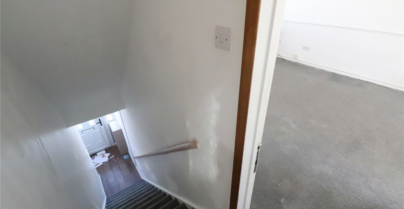 2 bedroom property for sale in Belvedere | Robinson Jackson