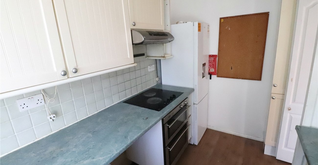 2 bedroom property for sale in Belvedere | Robinson Jackson