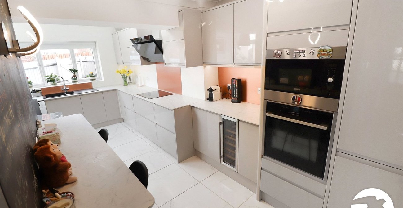 3 bedroom house for sale in Belvedere | Robinson Jackson