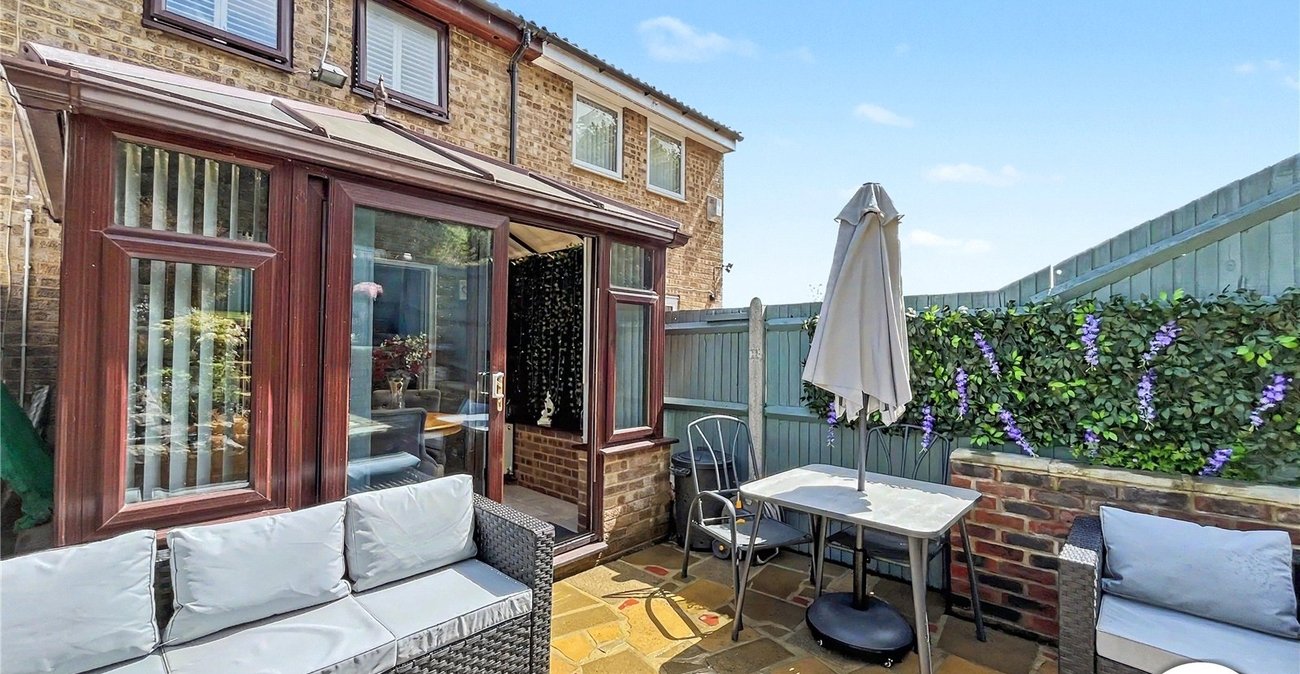 2 bedroom house for sale in Princes Park | Robinson Michael & Jackson