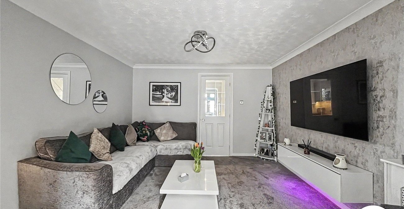 2 bedroom house for sale in Princes Park | Robinson Michael & Jackson
