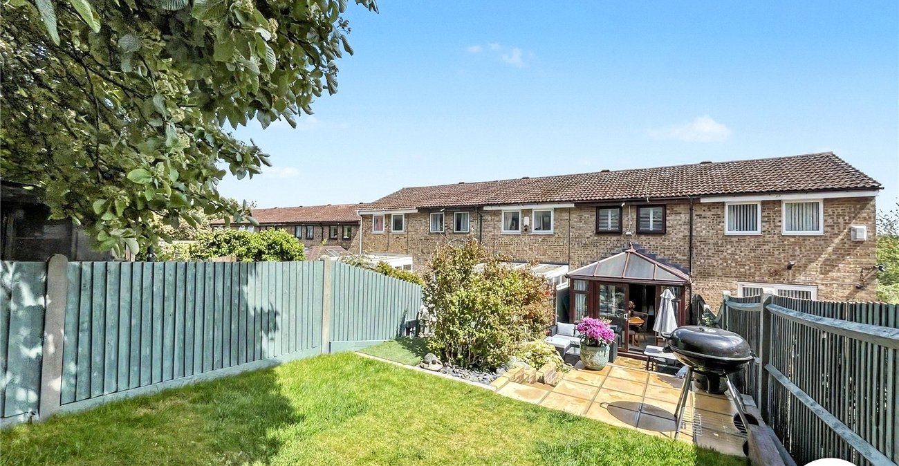 2 bedroom house for sale in Princes Park | Robinson Michael & Jackson