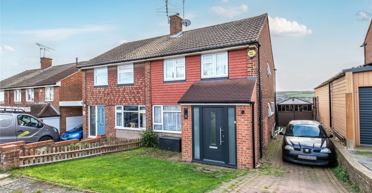 3 bedroom house for sale in Rochester | Robinson Michael & Jackson