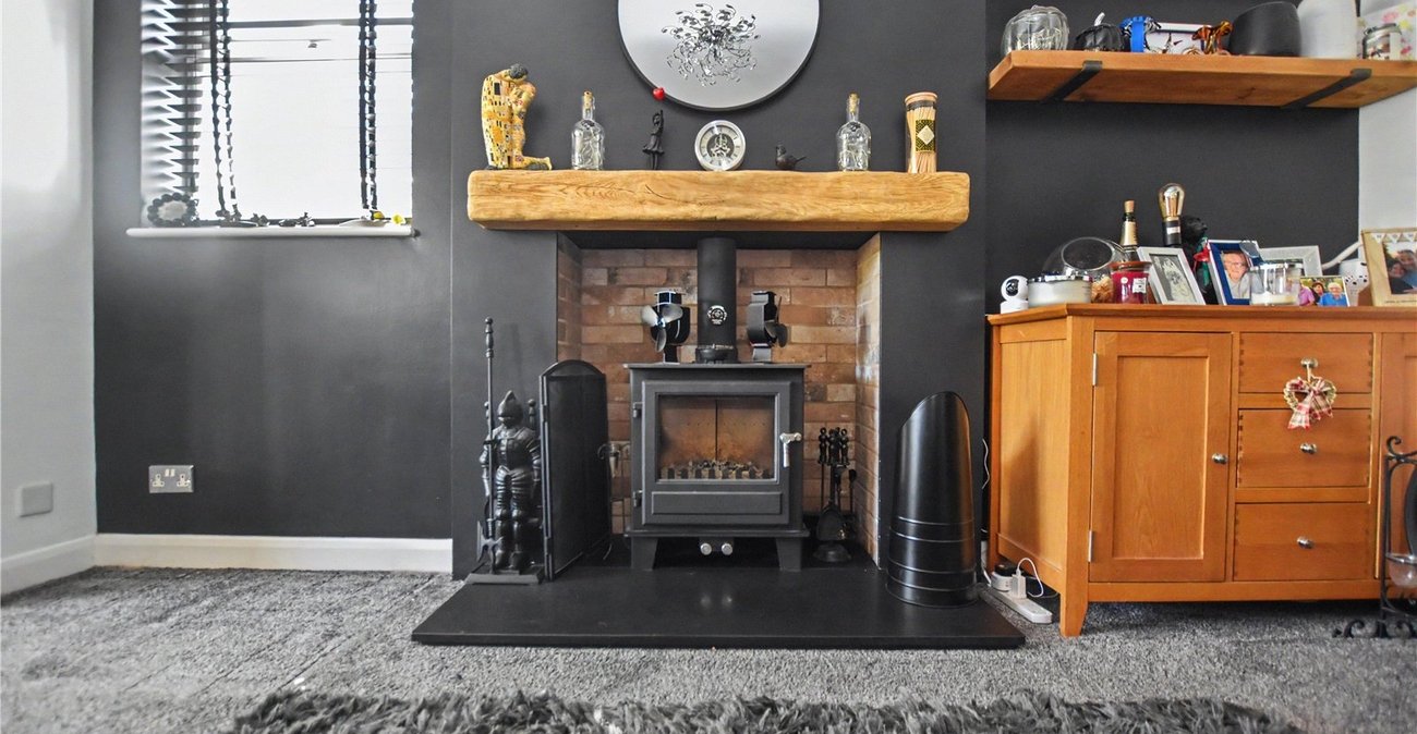 3 bedroom bungalow for sale in Bexleyheath | Robinson Jackson