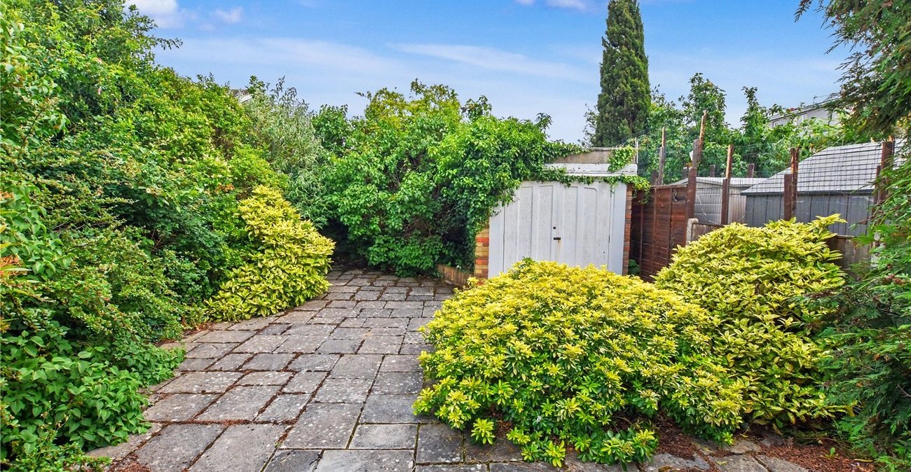 2 bedroom bungalow for sale in Bexleyheath | Robinson Jackson