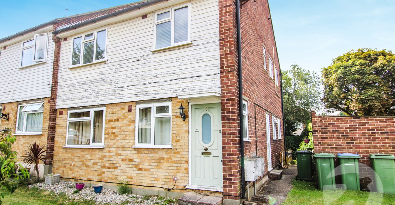 2 bedroom property for sale in New Eltham | Robinson Jackson