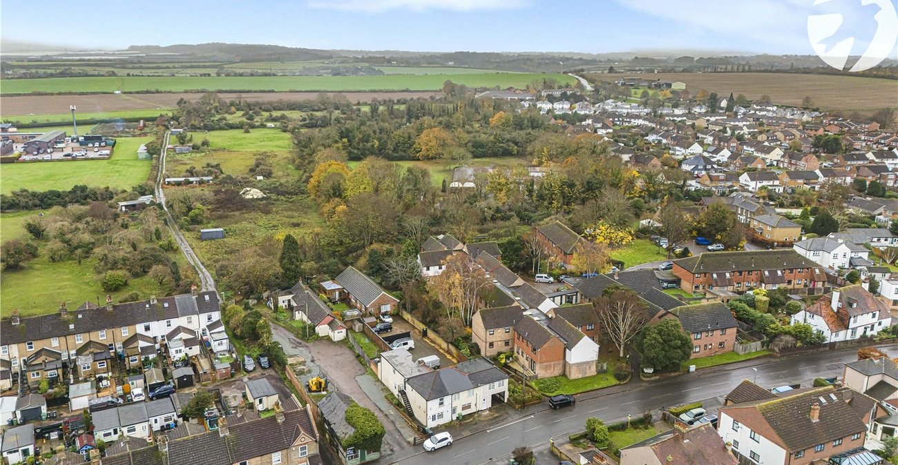 2 bedroom property for sale in Dartford | Robinson Jackson