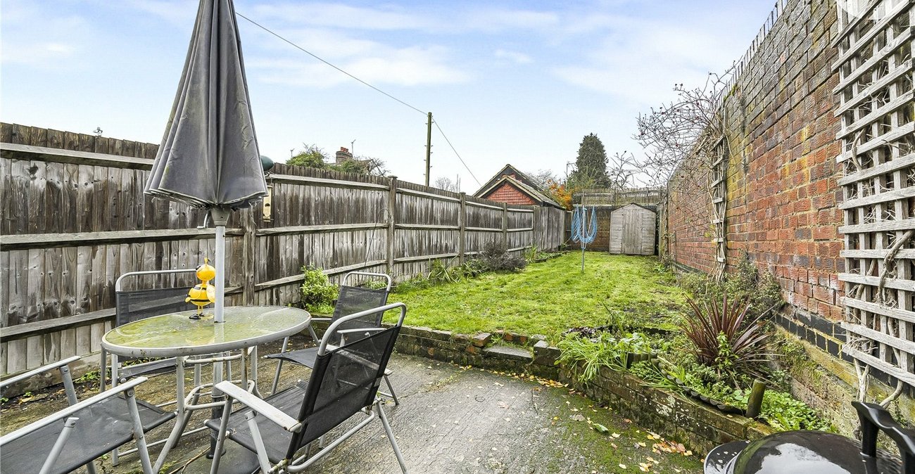 2 bedroom property for sale in Dartford | Robinson Jackson